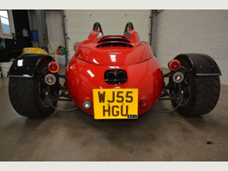 Illustration for article titled Autotrader U.K. marques with only one vehicle on sale.